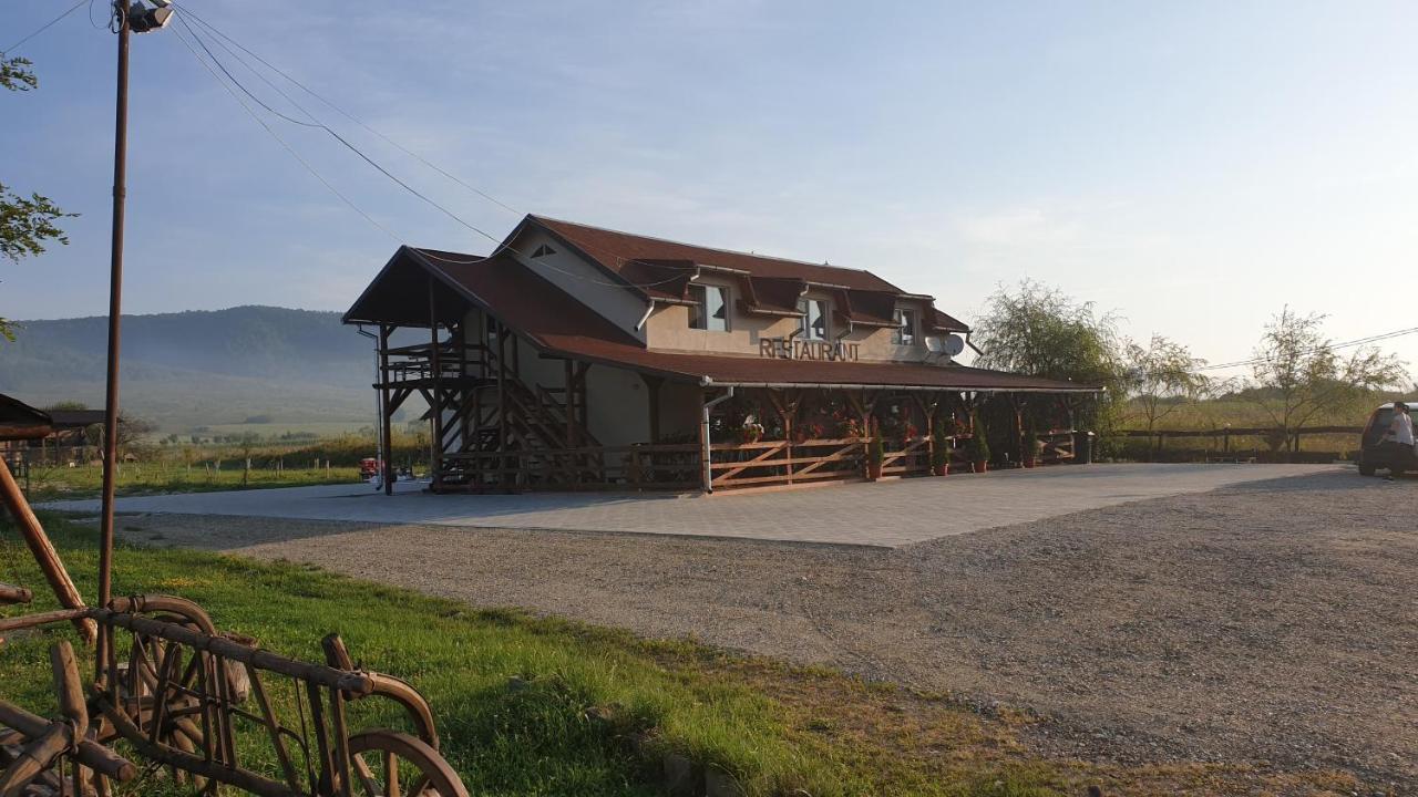 Casa Soral Bed & Breakfast Uriu ภายนอก รูปภาพ