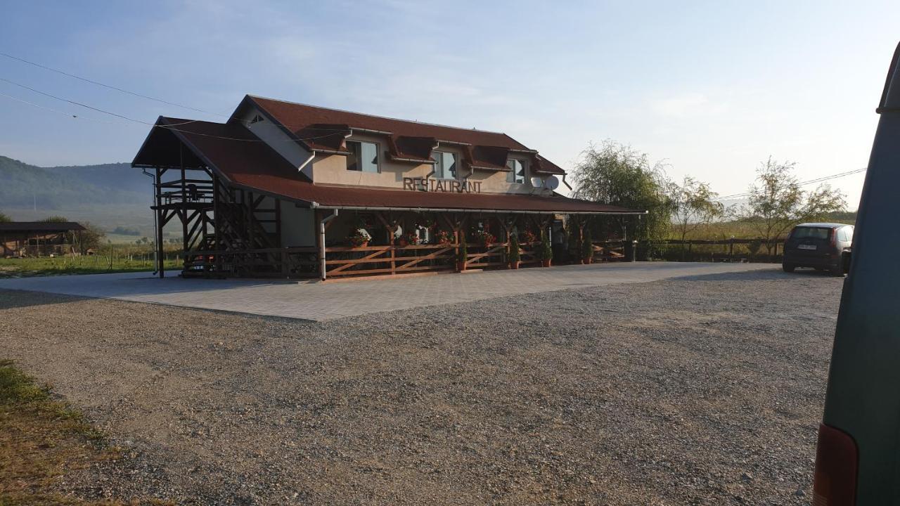 Casa Soral Bed & Breakfast Uriu ภายนอก รูปภาพ